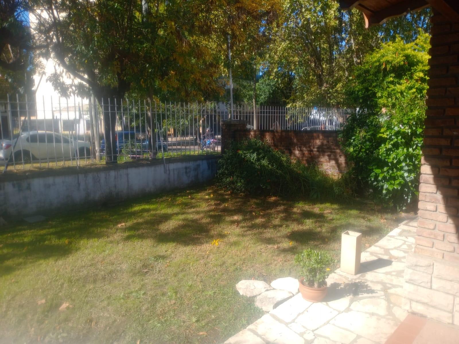 Propiedad céntrica, ideal emprendimiento PERMUTARÍA menor valor y diferencia — foto 3