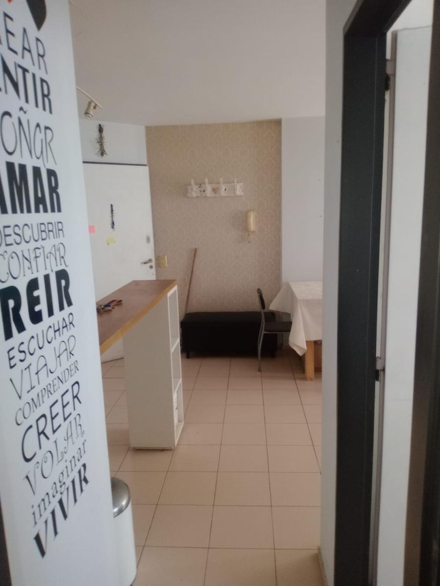 Dos ambientes AMPLIO con balcón