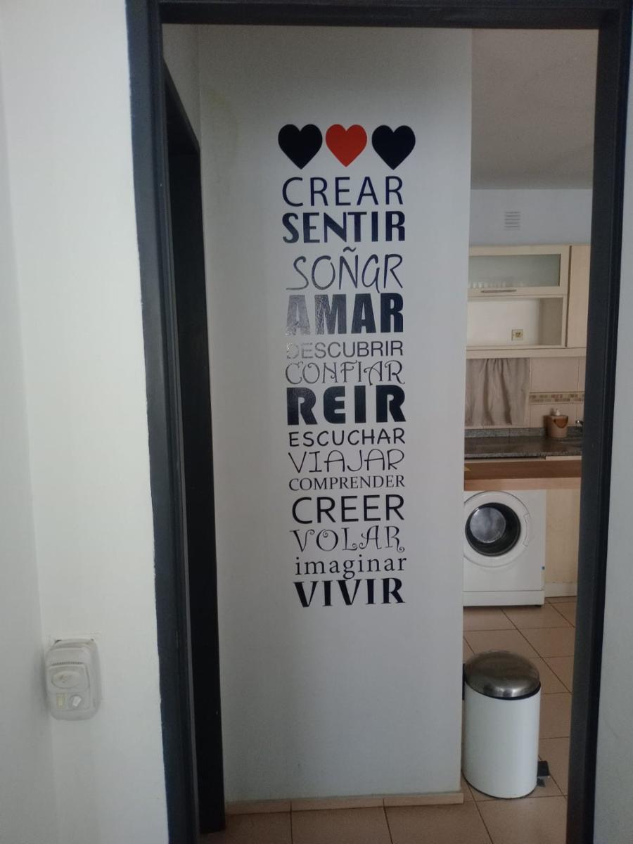 Dos ambientes AMPLIO con balcón — foto 13