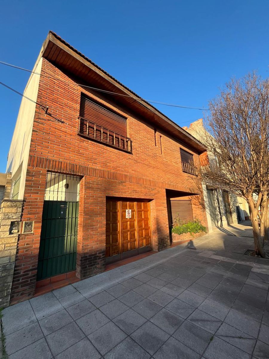 VENTA Hermosa casa zona plaza de las Carretas estación Muñiz ubicación de privilegio — foto 3