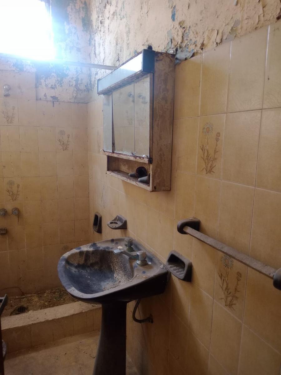 VENTA de propiedad para reciclar CASA al frente y al FONDO — foto 10
