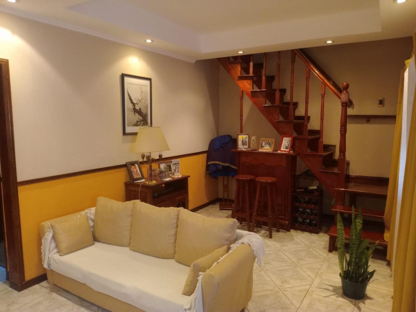 VENTA HERMOSA CASA Impecable estado con CUATRO DORMITORIOS — foto 2