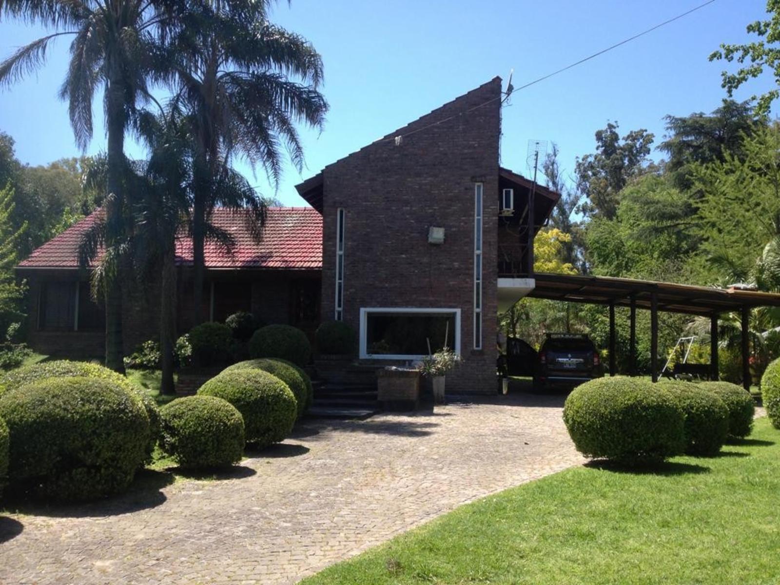 VENTA Hermoso chalet Bo El Cortijo Viejo, con 2400 metros de lote