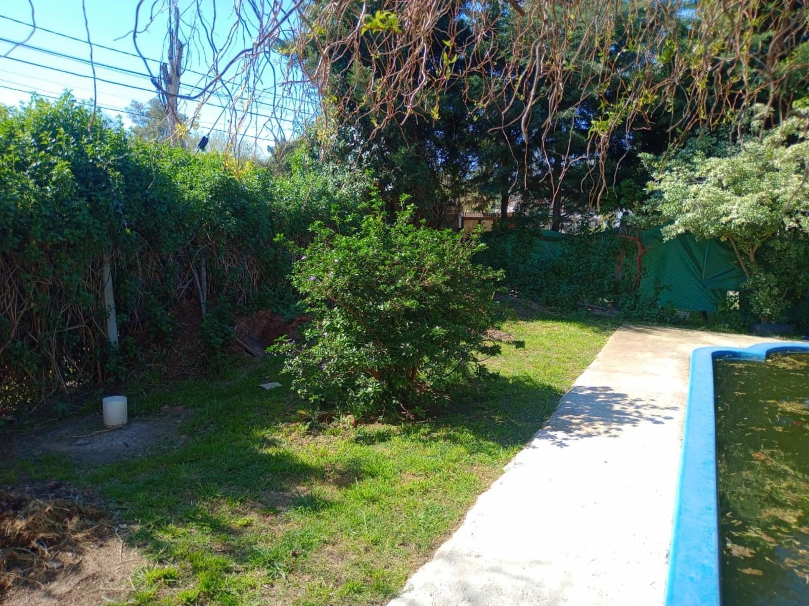 Casa en esquina con pileta, 2 dormitorios Muy buen estado — foto 9