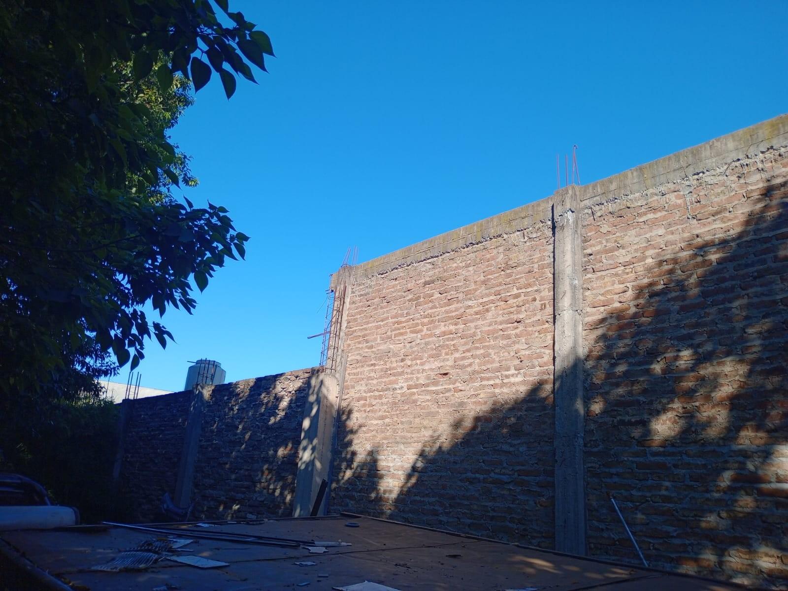 VENTA Muy buen lote con mejoras en venta a metros de ruta 8 — foto 3