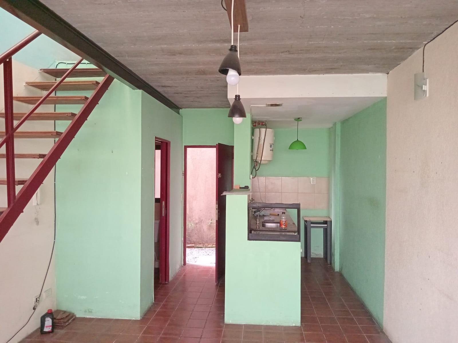 Venta DOS AMBIENTES en duplex, Muy buen diseño y construcción uso profesional o vivienda — foto 12
