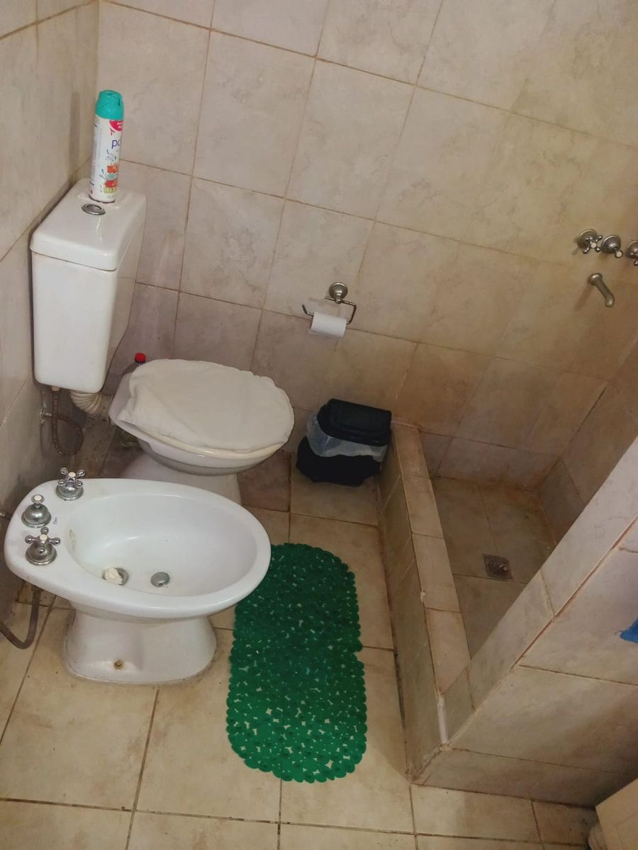 VENTA casa mas departamento sobre amplio lote ESCUCHA OFERTA — foto 12