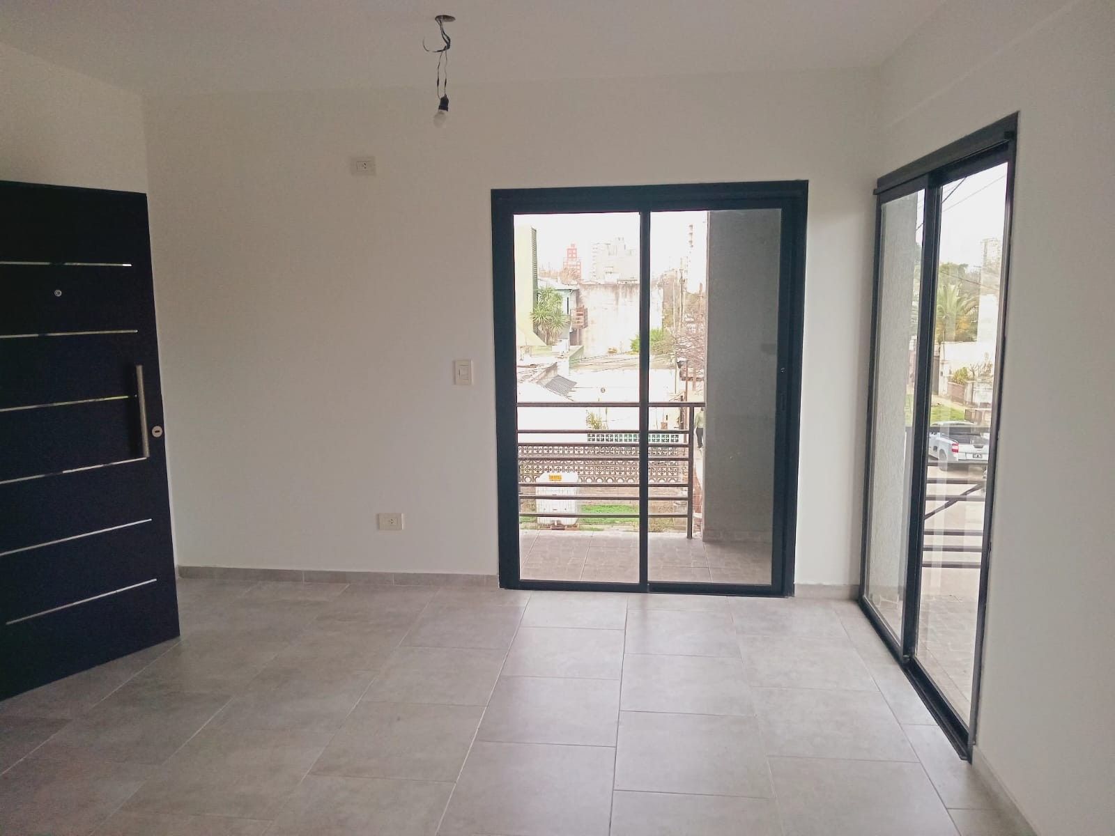 2 ambientes con TRES BALCONES en VENTA a estrenar opción cochera,posible financiación — foto 3
