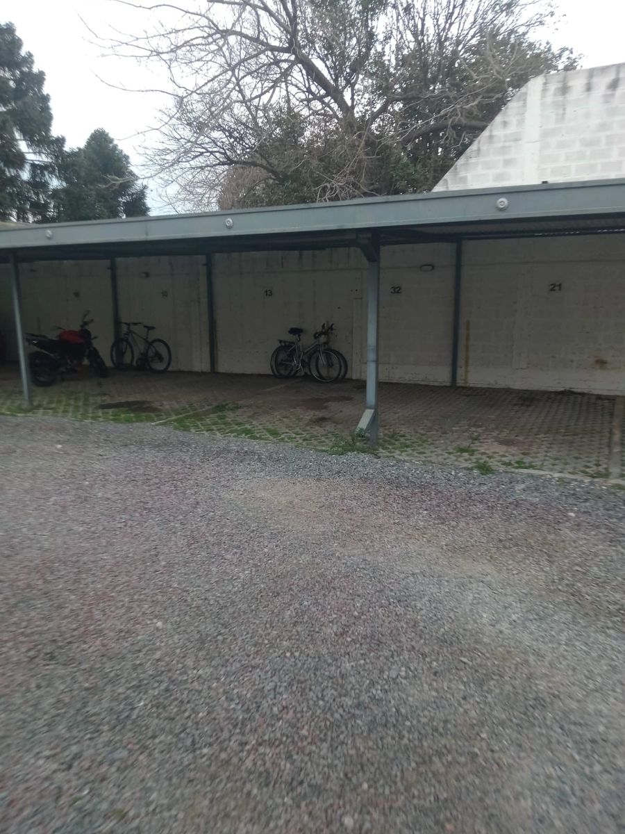 Hermoso duplex en Primer Piso con cochera — foto 4