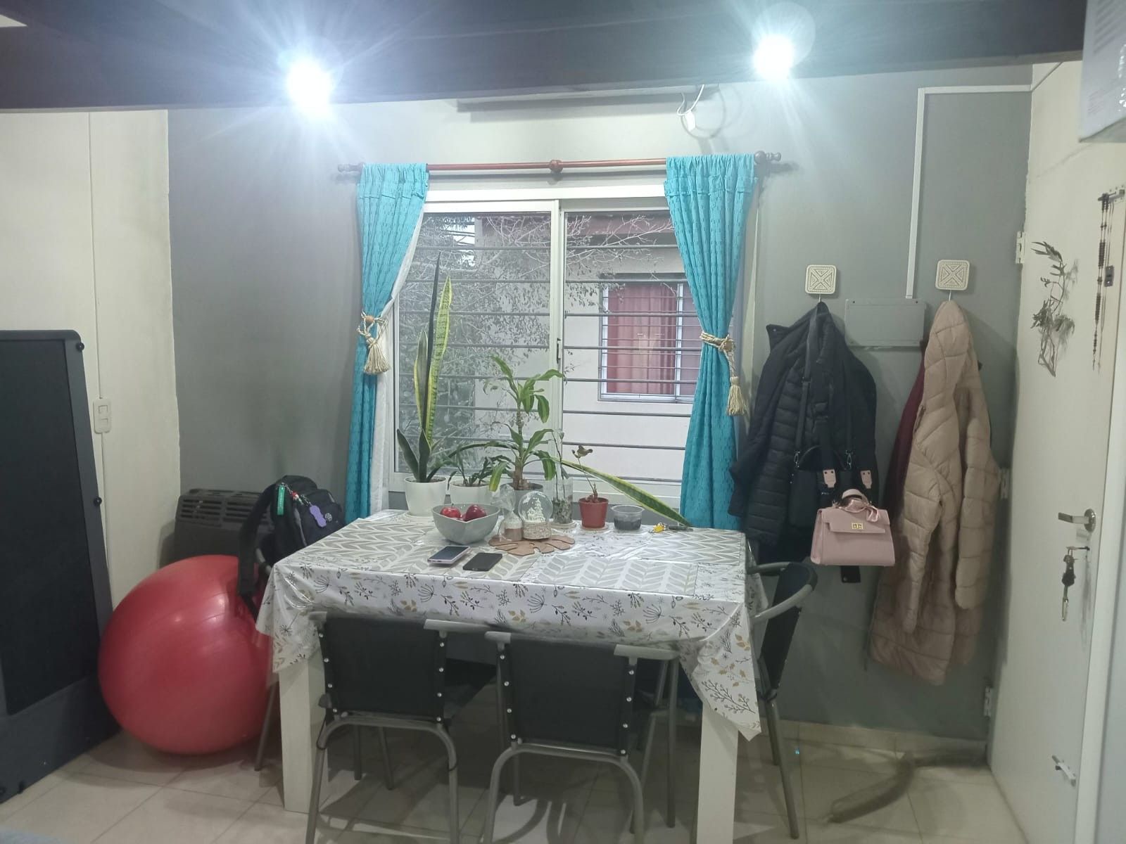 Hermoso duplex en Primer Piso con cochera — foto 13