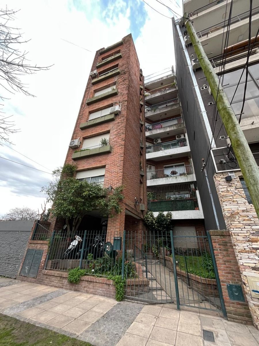 2 AMBIENTES CON COCINA SEPARADA Y BALCÓN — foto 15