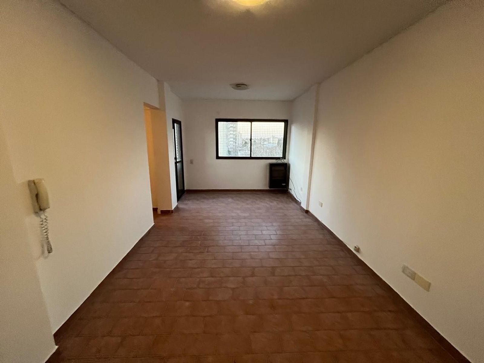 VENTA Muy lindo 3 ambientes con cocina separada — foto 3
