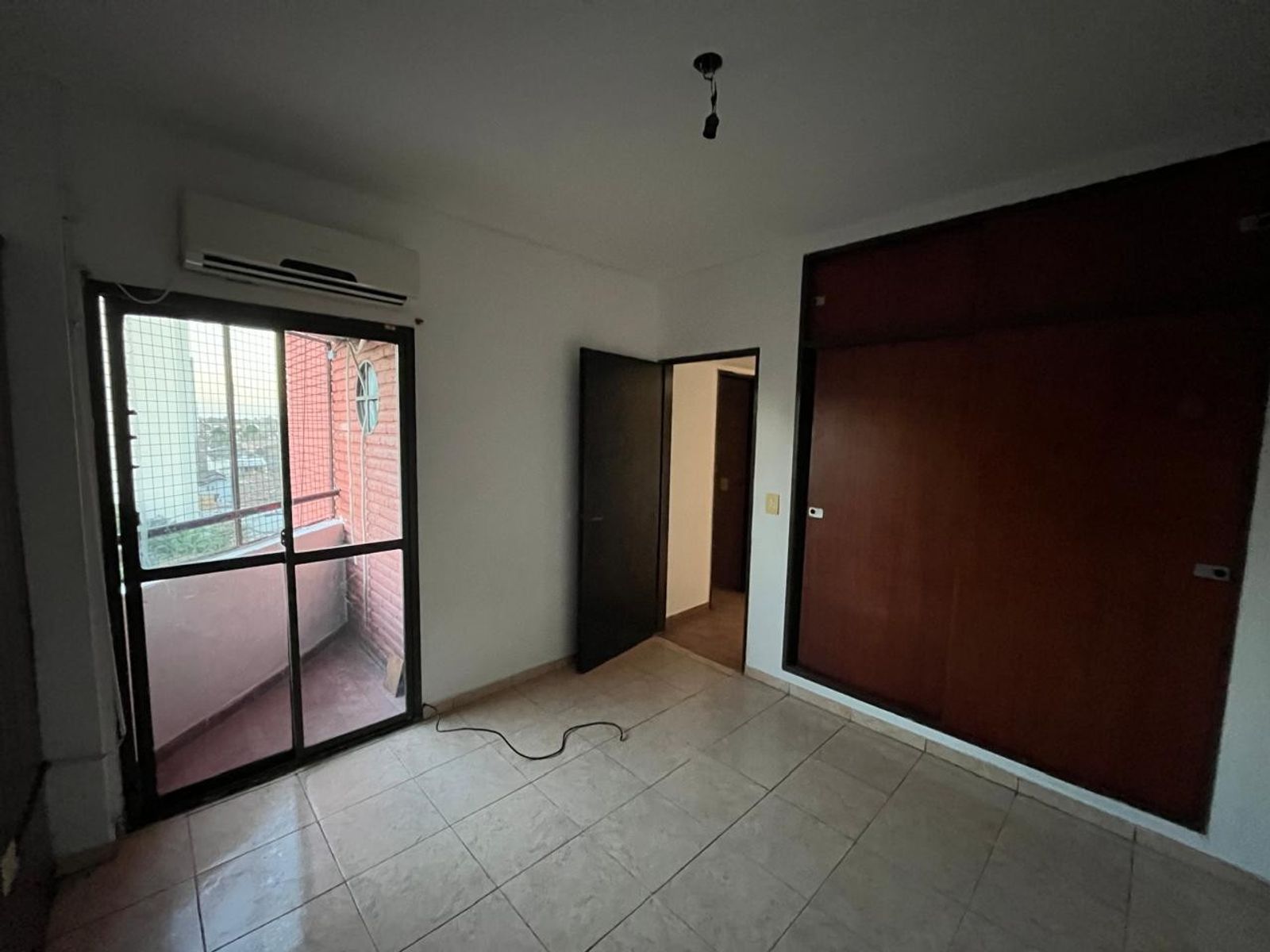 VENTA Muy lindo 3 ambientes con cocina separada — foto 5