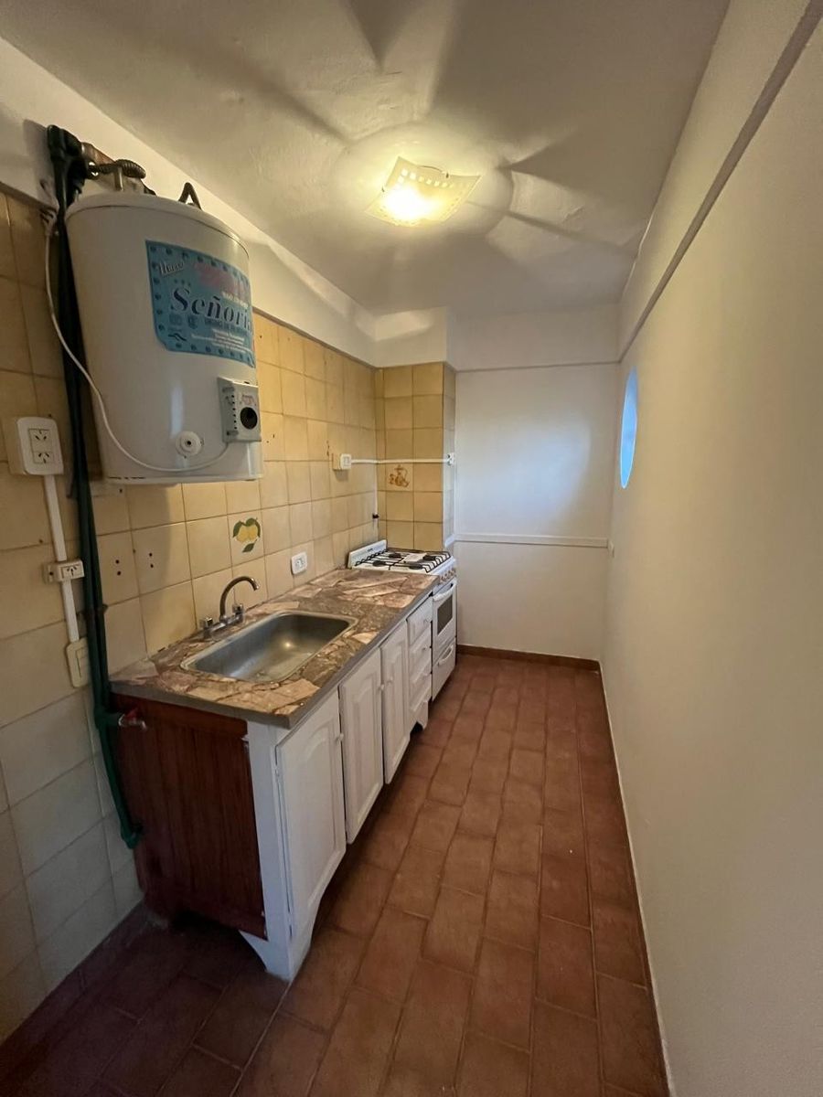 VENTA Muy lindo 3 ambientes con cocina separada — foto 7