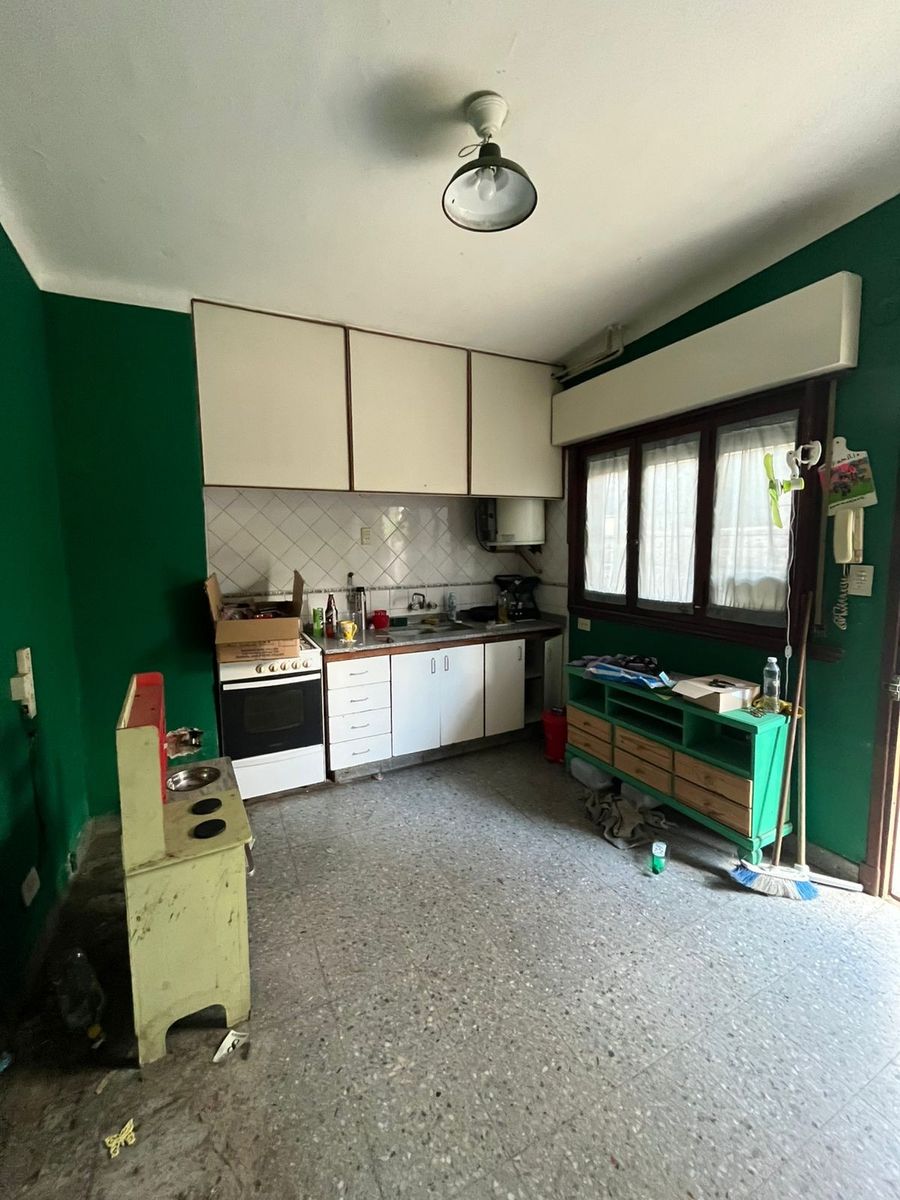 VENTA de Casa a metros de estación ubicación excelente 600 m2 delote,GRAN OPCIÓN — foto 3