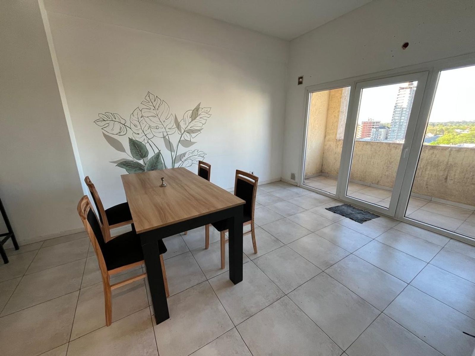 VENTA piso 3 ambientes CON BALCÓN y COCHERA cubierta, 2 baños, Muñizcentro ÚNICO — foto 4