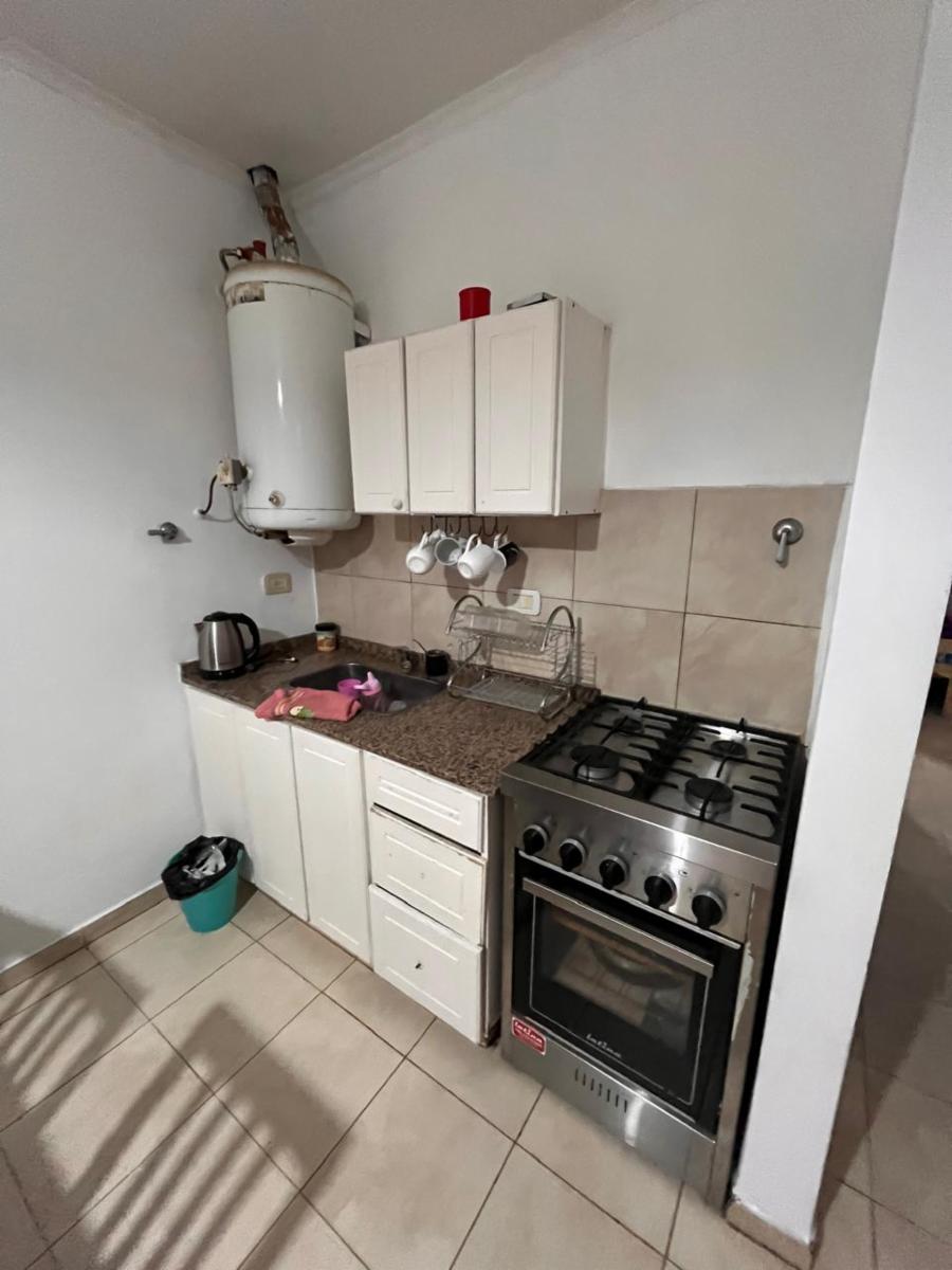VENTA 2 ambientes en planta baja con pequeño patio interno muy lindo — foto 3