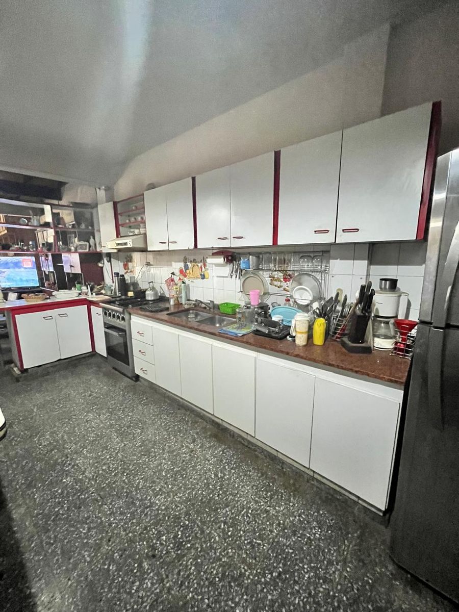 INTERESANTE casa con 3 dormitorios a metros de Municipalidad APTA CRÉDITO — foto 5