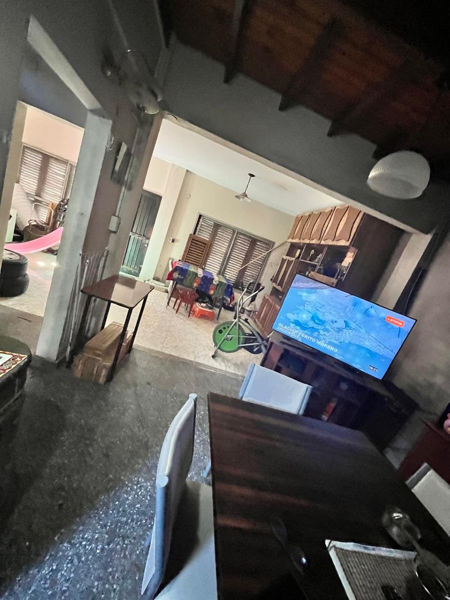 INTERESANTE casa con 3 dormitorios a metros de Municipalidad APTA CRÉDITO — foto 6