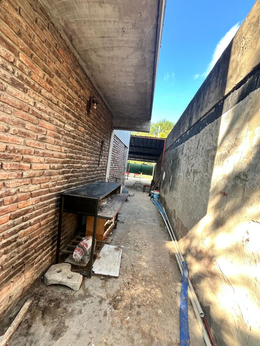 INTERESANTE casa con 3 dormitorios a metros de Municipalidad APTA CRÉDITO — foto 7