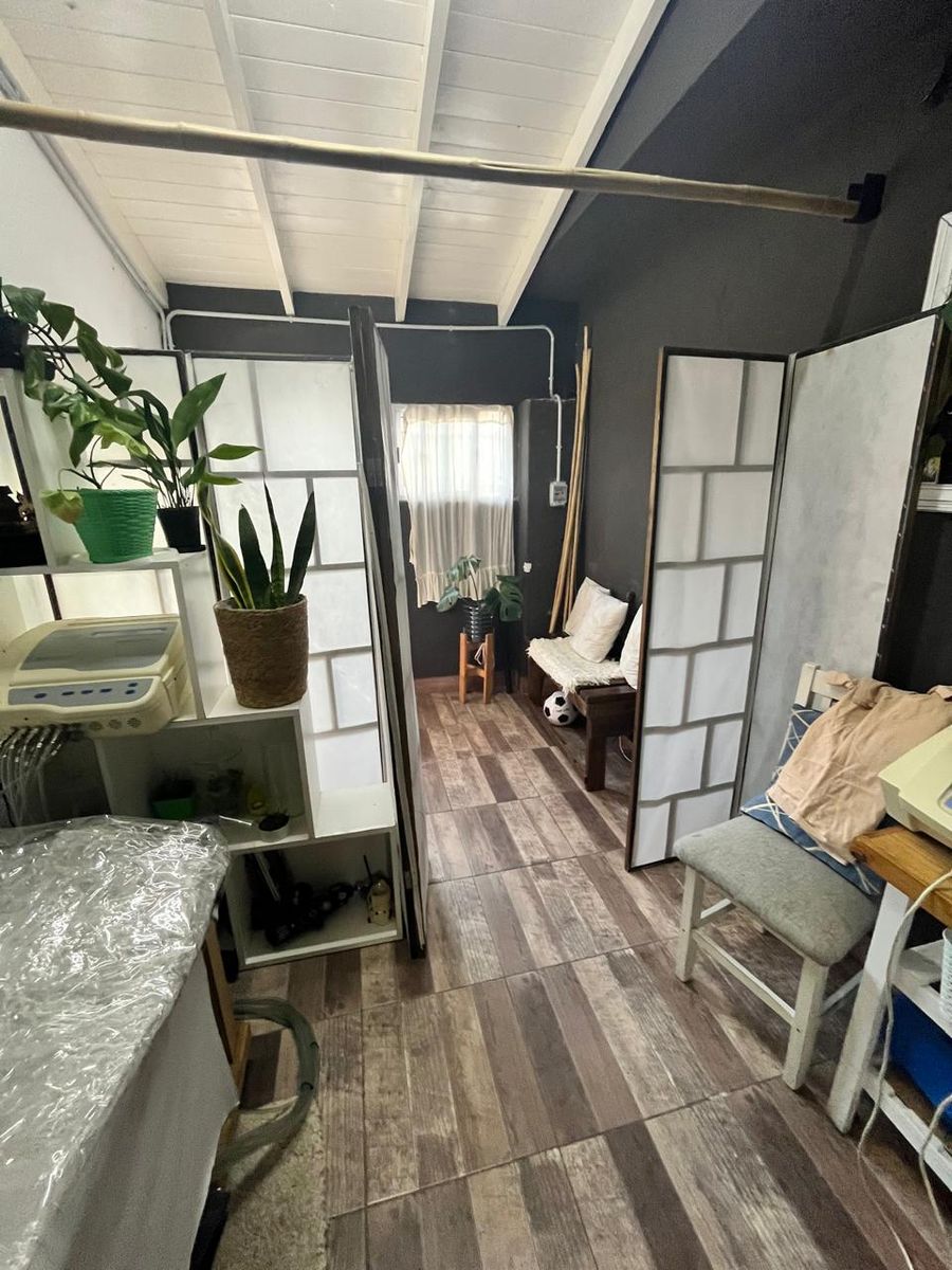 VENTA casa a 5 cuadras del centro de San Miguel 3 dormitorios mas dependencia — foto 2