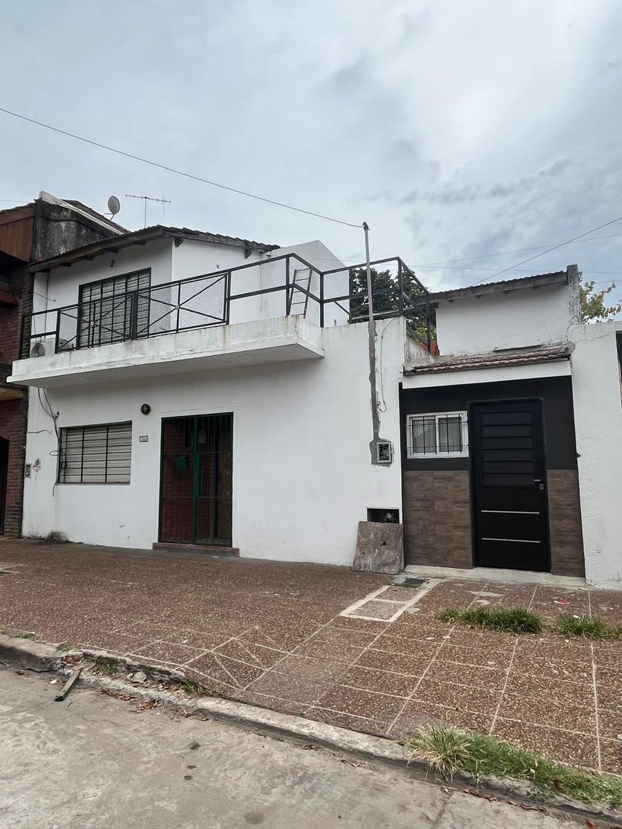 VENTA casa a 5 cuadras del centro de San Miguel 3 dormitorios mas dependencia — foto 13