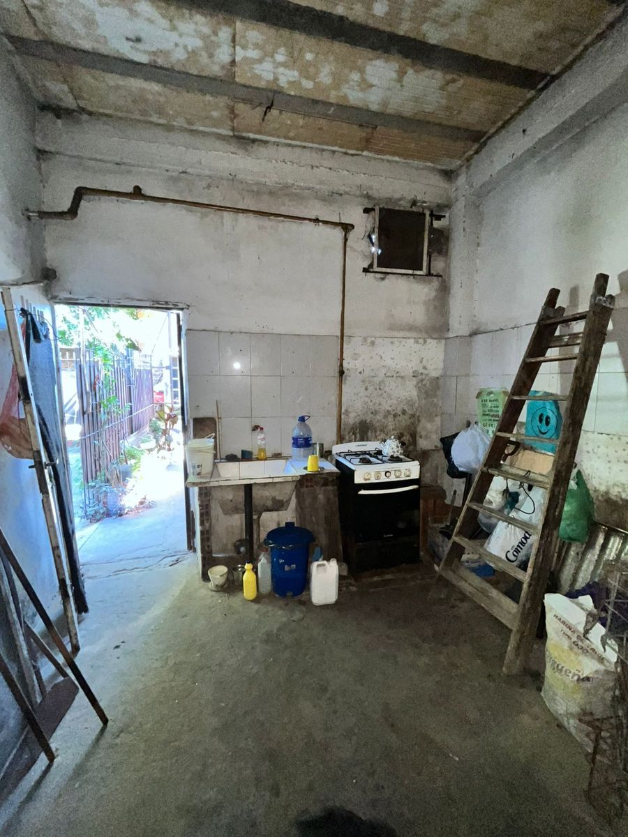 CASA mas Local sobre Calle Pasco MUCHO TRÁNSITO — foto 13