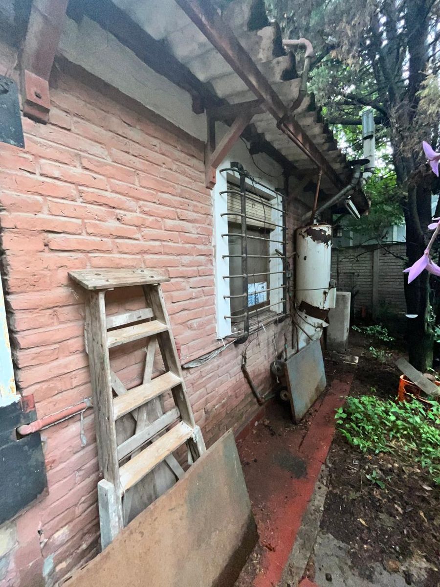 VENTA casa mas dependencia Muy buena ubicación — foto 8
