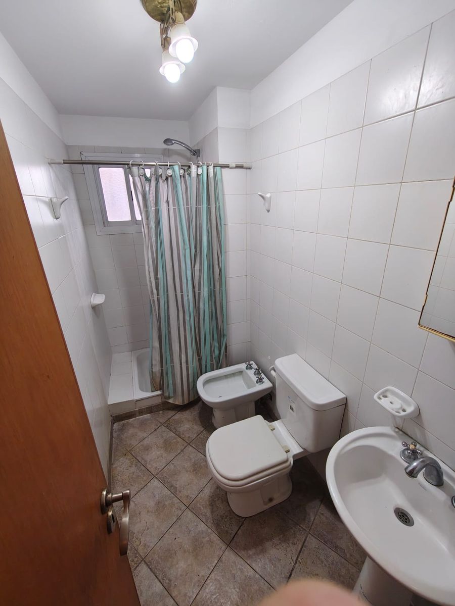 VENTA DE EXCELENTE DEPARTAMENTO Uso profesional o vivienda a 50 metros de Plaza y Estación - 12
