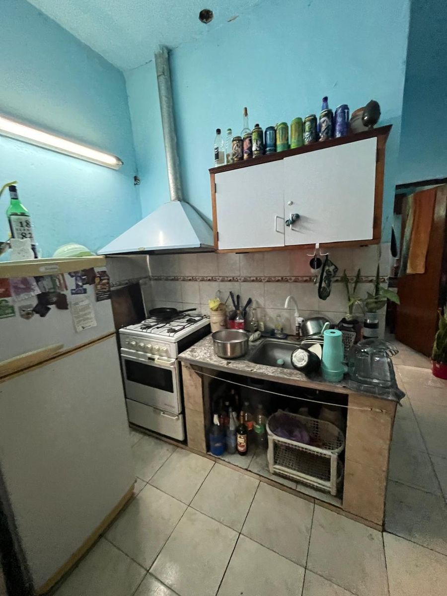 Venta casa mas departamento Interesante ubicación zona estación José C Paz - 8