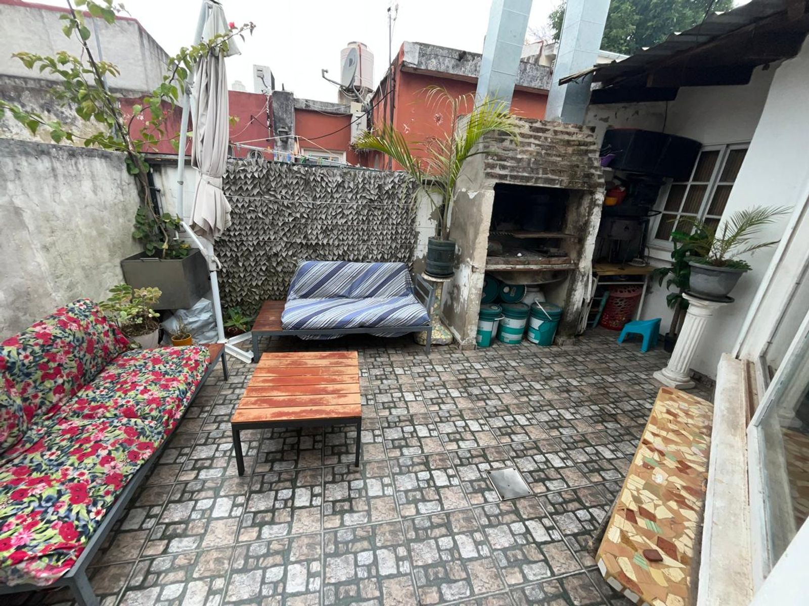 Venta casa mas departamento Interesante ubicación zona estación José C Paz - 9