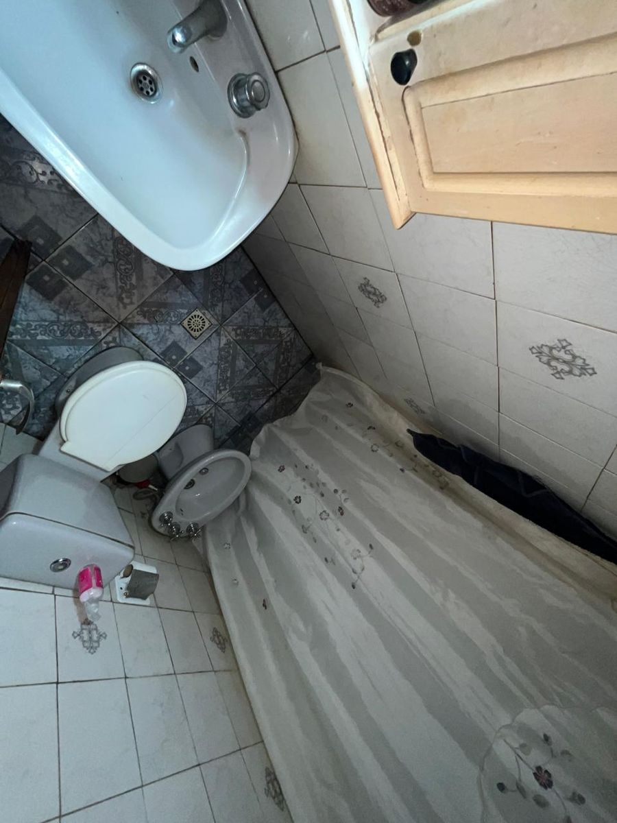 Venta casa mas departamento Interesante ubicación zona estación José C Paz - 13
