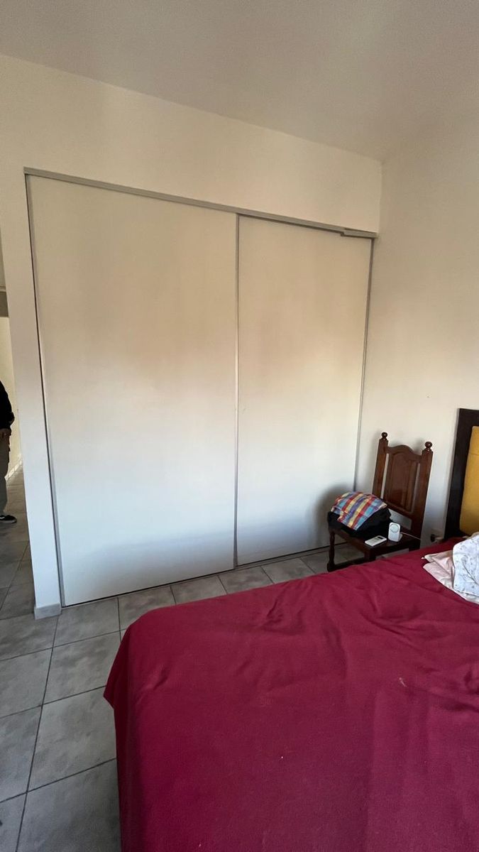 VENTA muy buen departamento al frente con balcón — foto 8