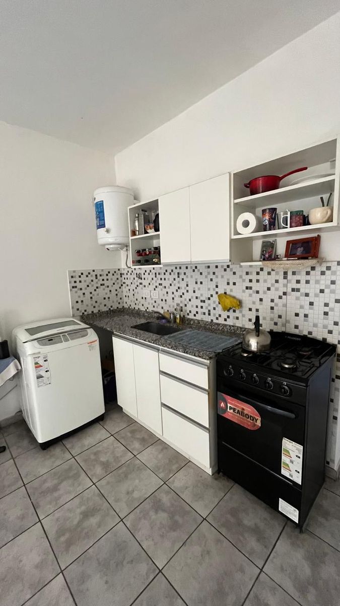 VENTA muy buen departamento al frente con balcón — foto 11