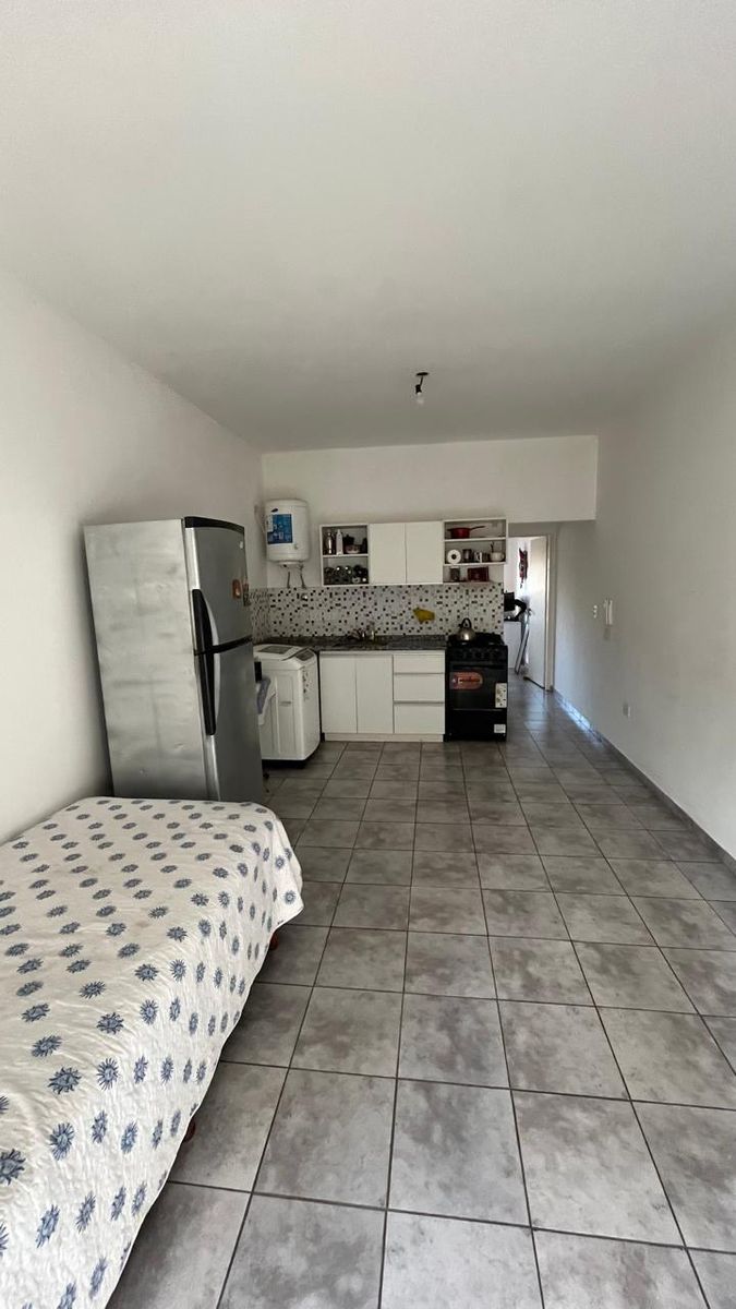 VENTA muy buen departamento al frente con balcón — foto 12