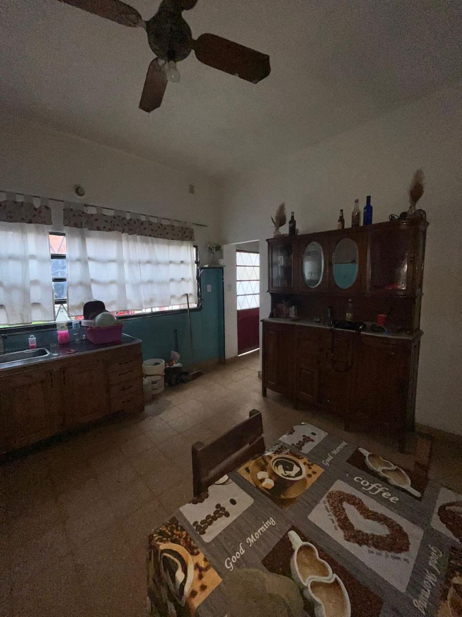 Venta de CASA sobre Malnatti a metros de Primera Junta - 4
