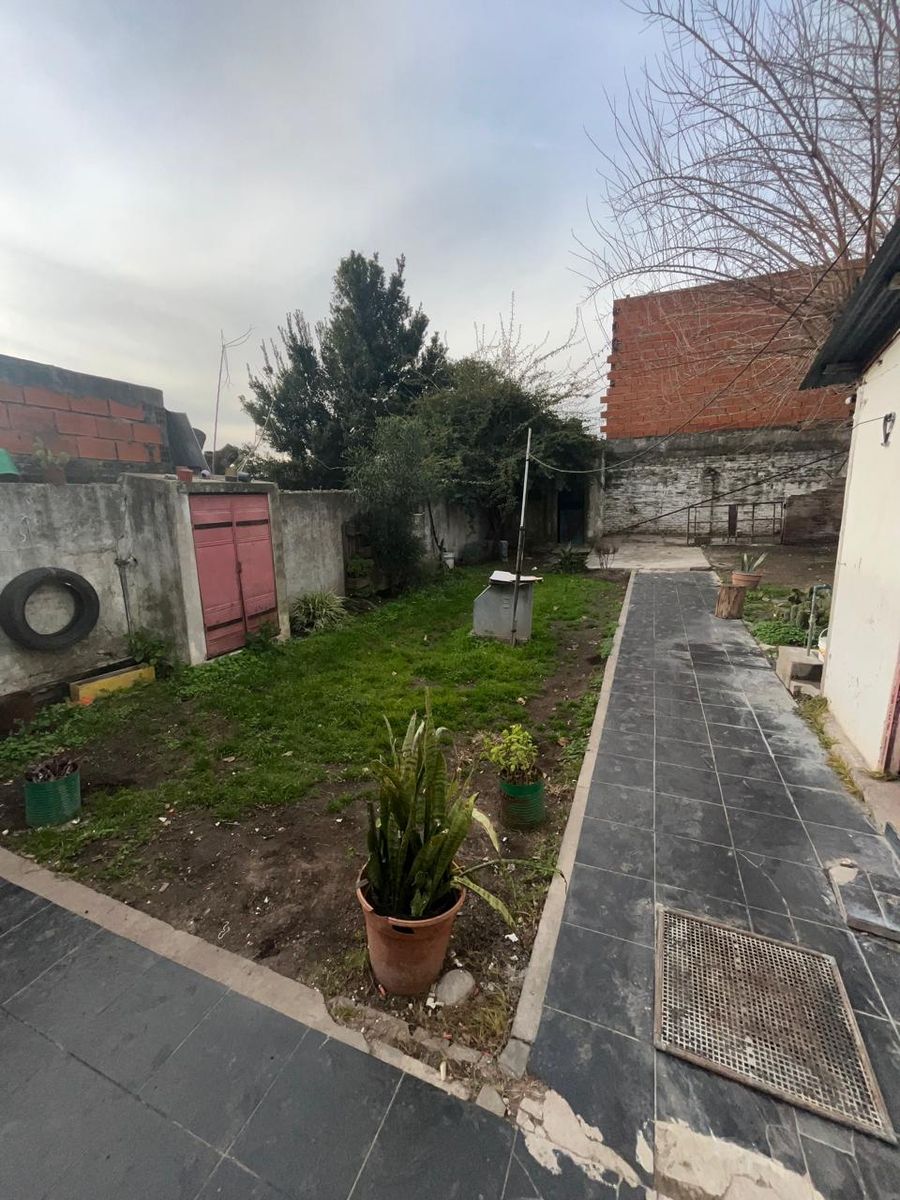 Venta de CASA sobre Malnatti a metros de Primera Junta - 11