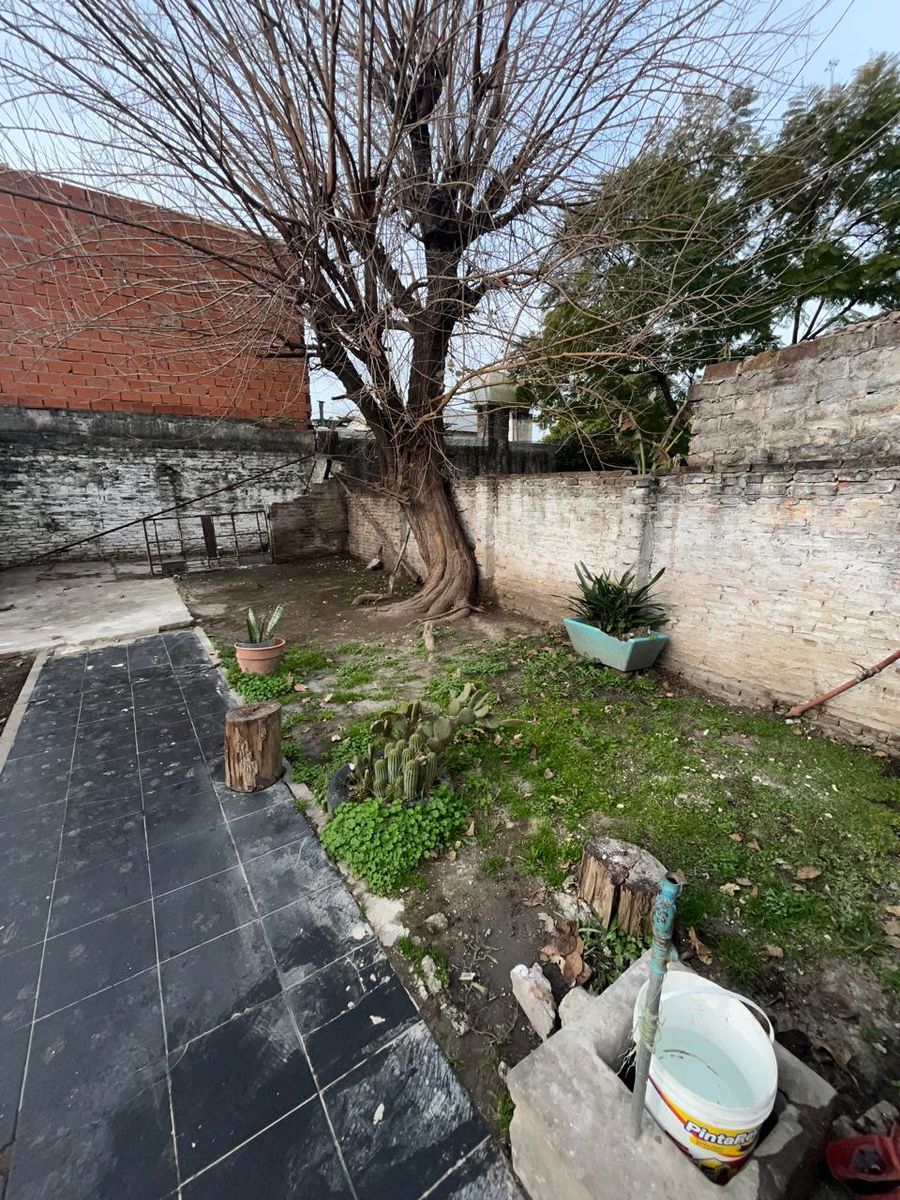 Venta de CASA sobre Malnatti a metros de Primera Junta - 13