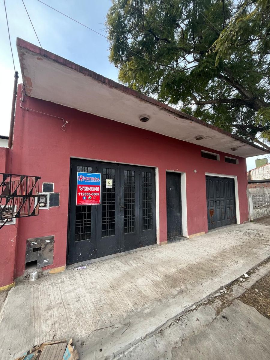 Venta de CASA sobre Malnatti a metros de Primera Junta - 22