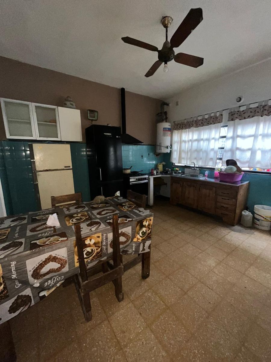 Venta de CASA sobre Malnatti a metros de Primera Junta - 23
