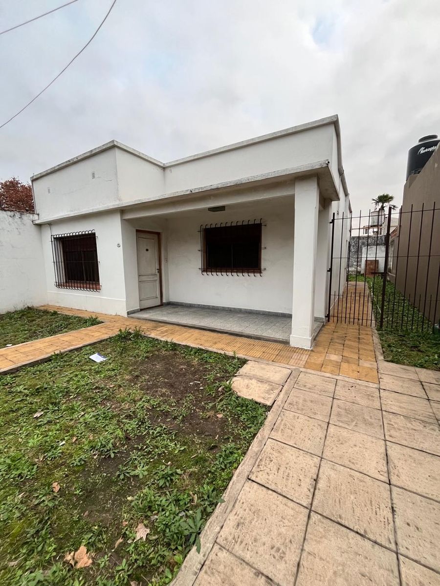 VENTA de Casa con 2 dormitorios en una ubicación de privilegio - 8