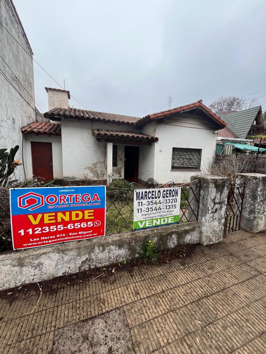 VENTA CASA PARA RECICLAR zona exclusiva a 300 metros del centro de San Miguel - 1