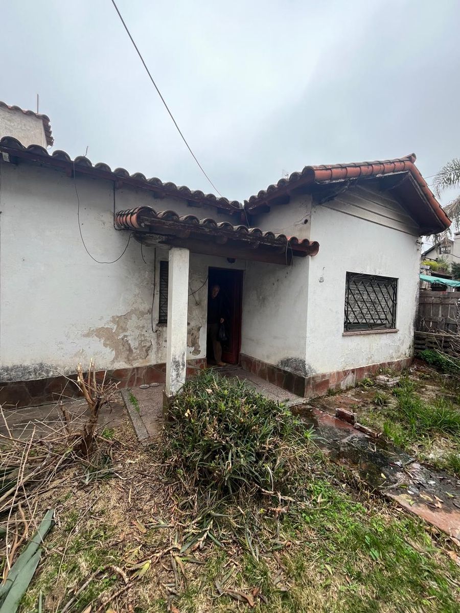VENTA CASA PARA RECICLAR zona exclusiva a 300 metros del centro de San Miguel - 2