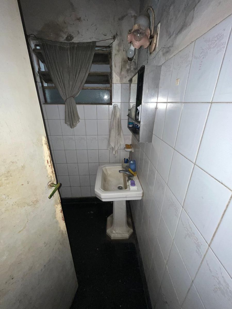 VENTA CASA PARA RECICLAR zona exclusiva a 300 metros del centro de San Miguel - 5