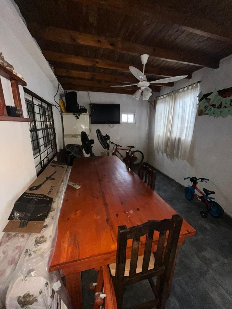 Venta casa mas departamento sobre Avenida - 9