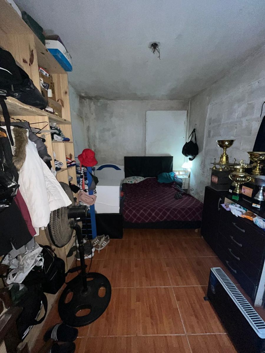 Venta casa mas departamento sobre Avenida - 17