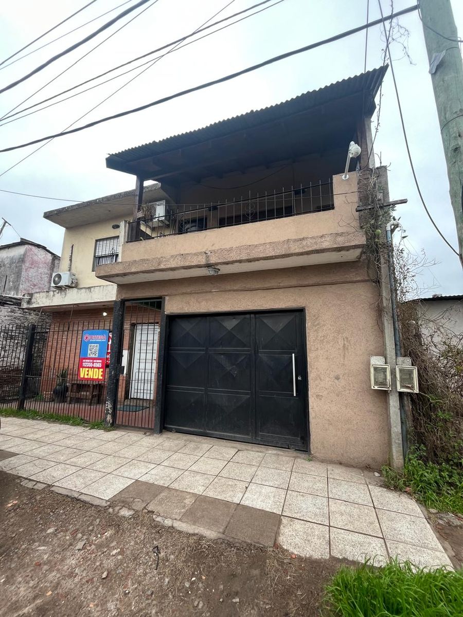 Venta casa mas departamento sobre Avenida - 20