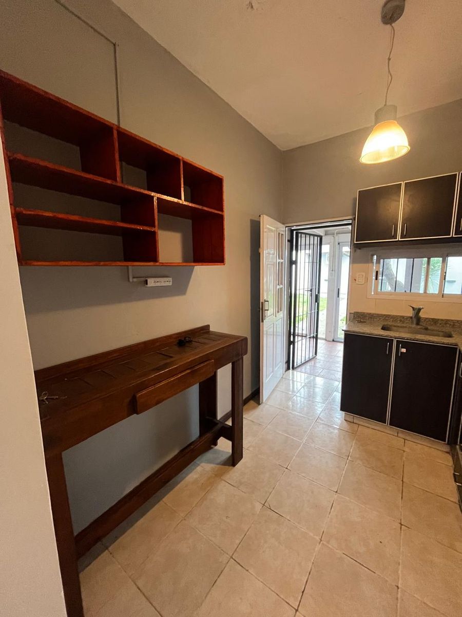Venta muy linda casa Con Tres Dormitorios sobre Pedro Goyena MUÑIZ Posible Permuta - 4