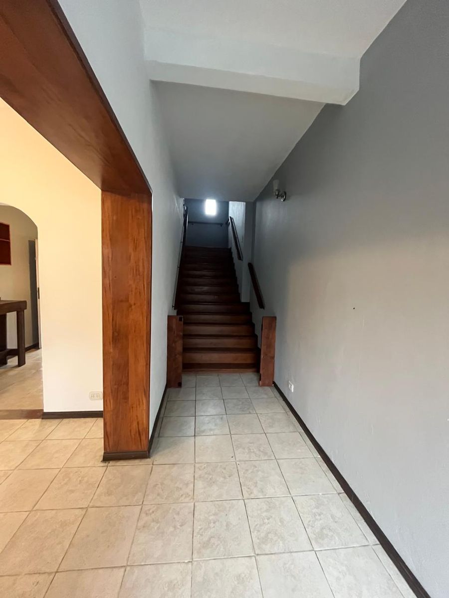 Venta muy linda casa Con Tres Dormitorios sobre Pedro Goyena MUÑIZ Posible Permuta - 6