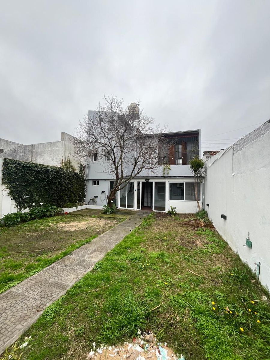 Venta muy linda casa Con Tres Dormitorios sobre Pedro Goyena MUÑIZ Posible Permuta - 19